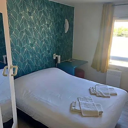 Fasthotel Otel Jaux